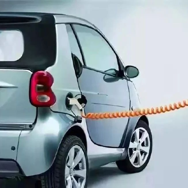 新能源电动汽车报废标准跟燃油车一样吗？