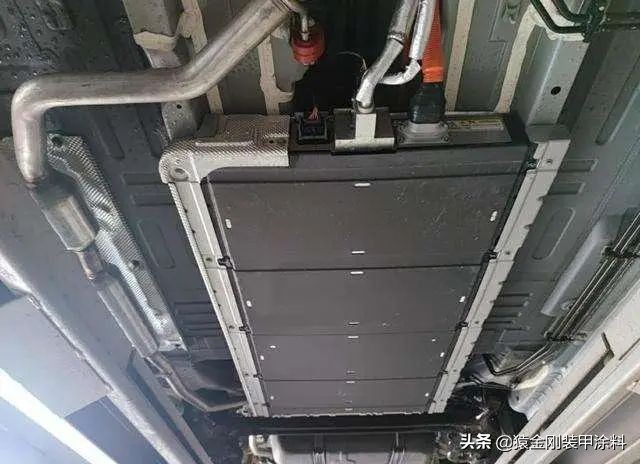 新能源车底盘防护措施_新能源汽车底盘剐蹭维修费用_新能源电动汽车维修