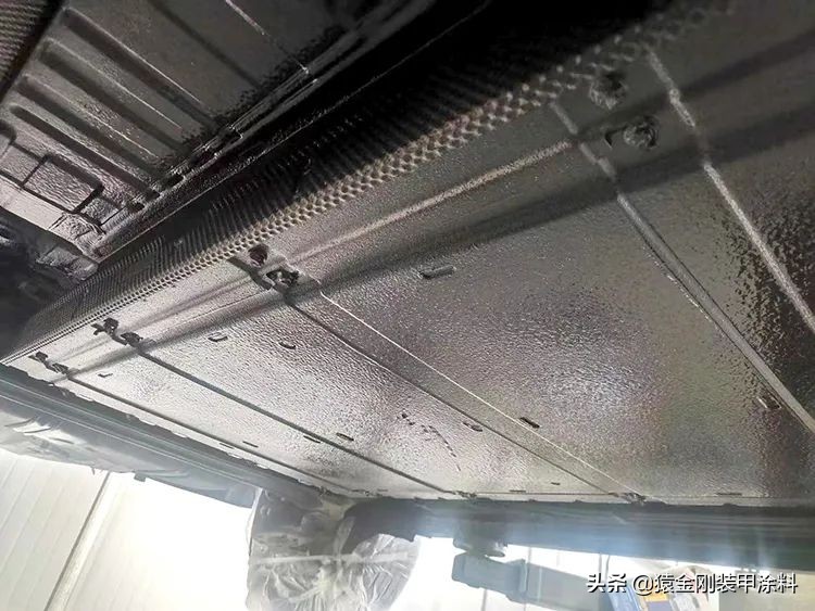 新能源车底盘防护措施_新能源汽车底盘剐蹭维修费用_新能源电动汽车维修