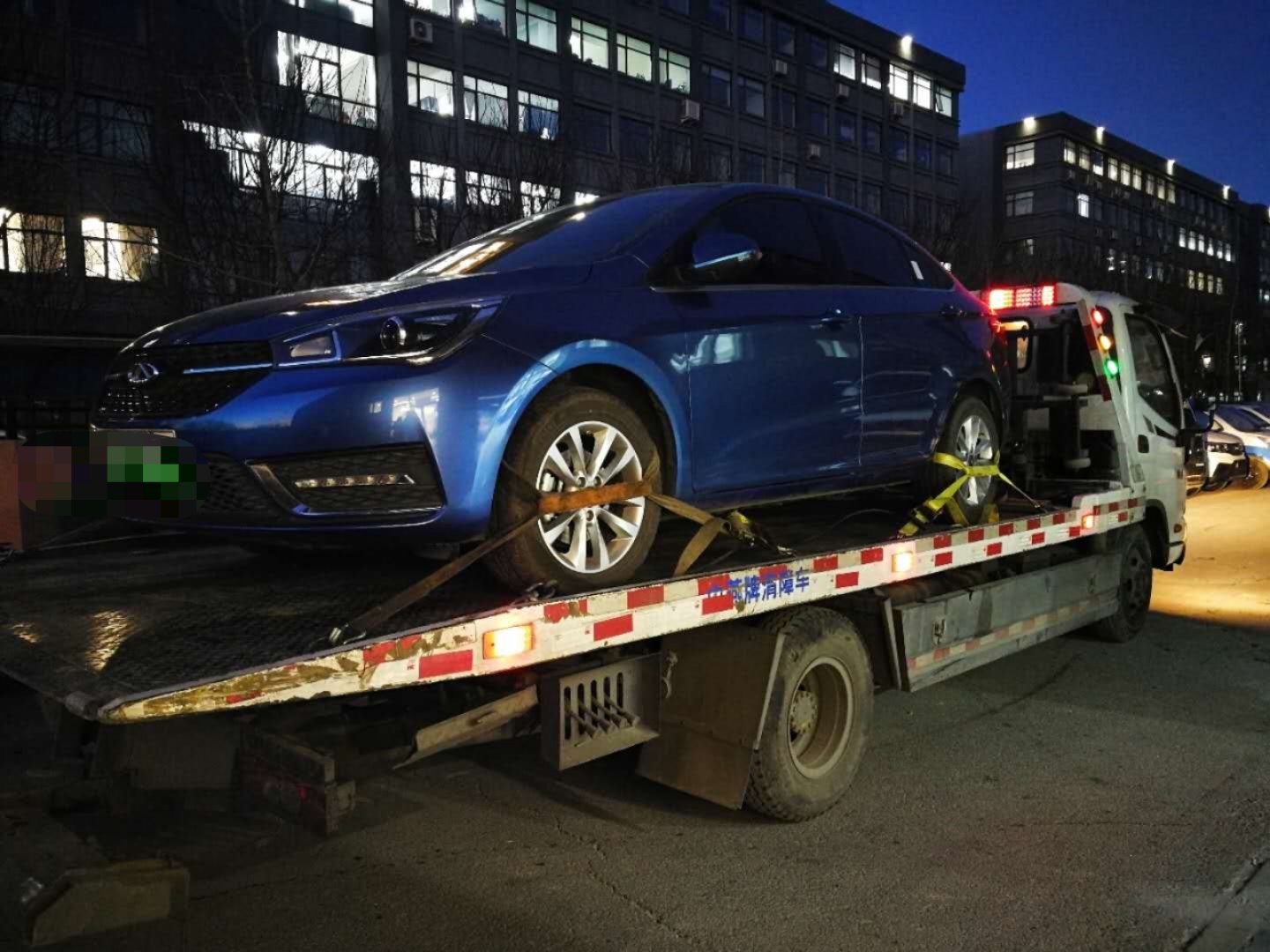 等等等！小故障坐等配件和工程师1000公里外赶来，新能源车修理难